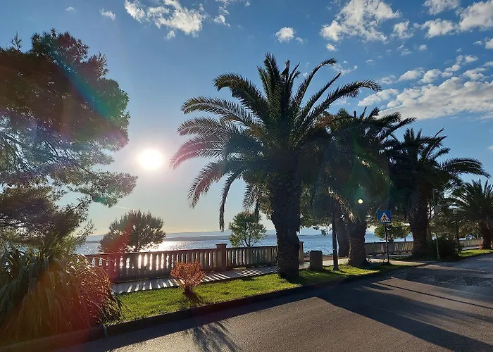 Charmantes Nur 300 Meter Zum Mit Meerblick, Waschmaschine, Wifi Crikvenica