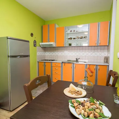 Charmantes Nur 300 Meter Zum Mit Meerblick, Waschmaschine, Wifi Crikvenica