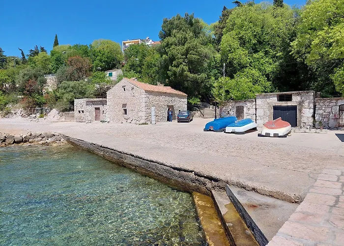 Charmantes Nur 300 Meter Zum Mit Meerblick, Waschmaschine, Wifi Crikvenica